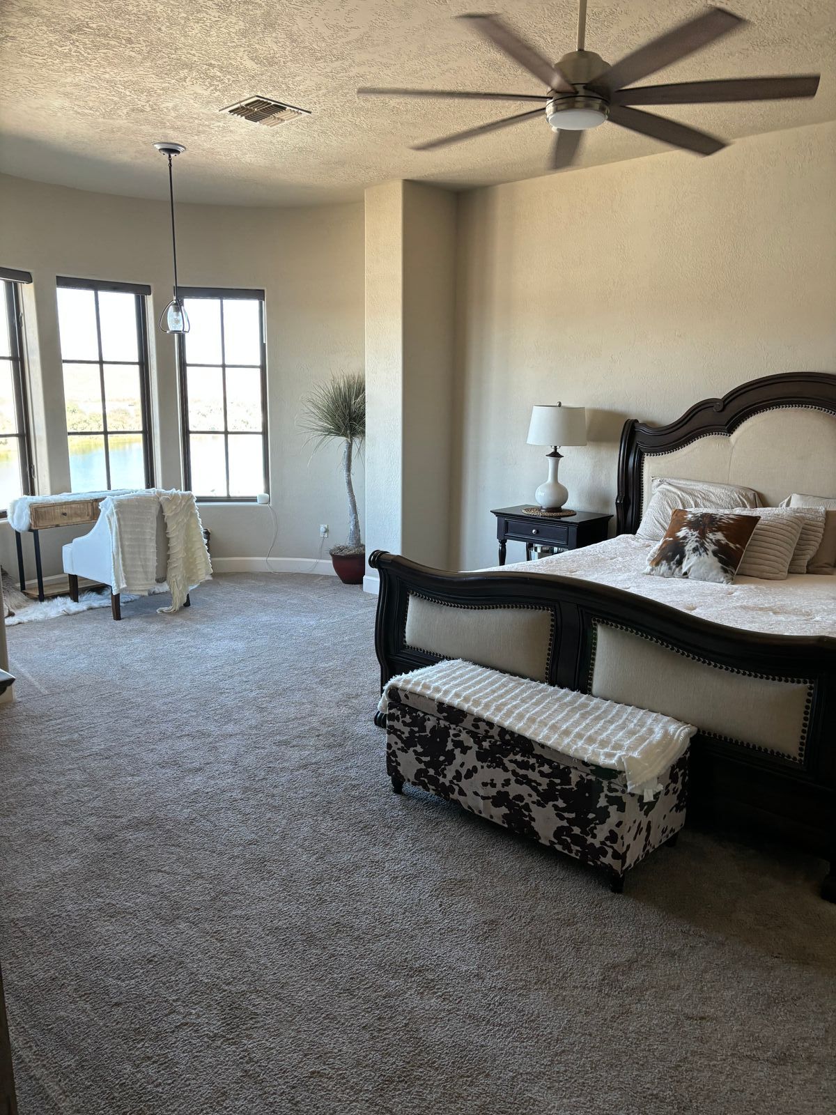 River View villa on the parker strip — Bedroom 8 of 64