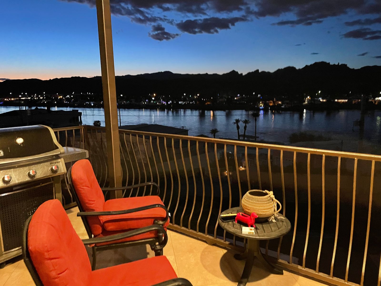 River View villa on the parker strip — View 34 of 64
