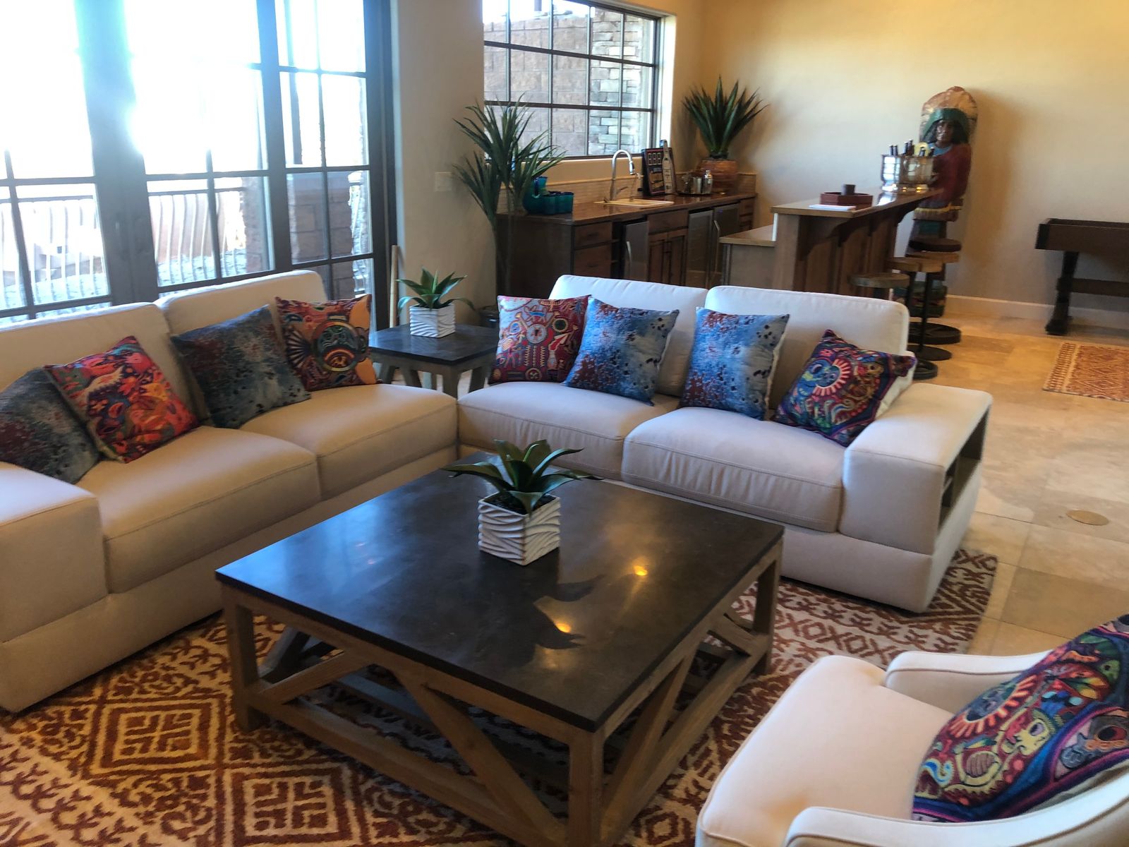 River View villa on the parker strip — Living Room 43 of 64